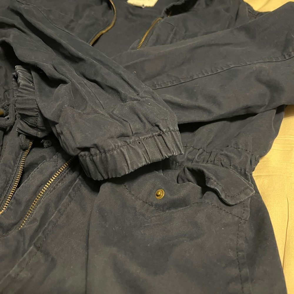 Old Navy Blue Utility Jacket with Structured Shoulders - Picture 5 of 8